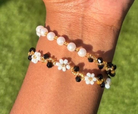 Black and gold bracelet combo